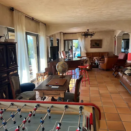 Вилла Loucisa Piscine Vue 8 24 Couchages